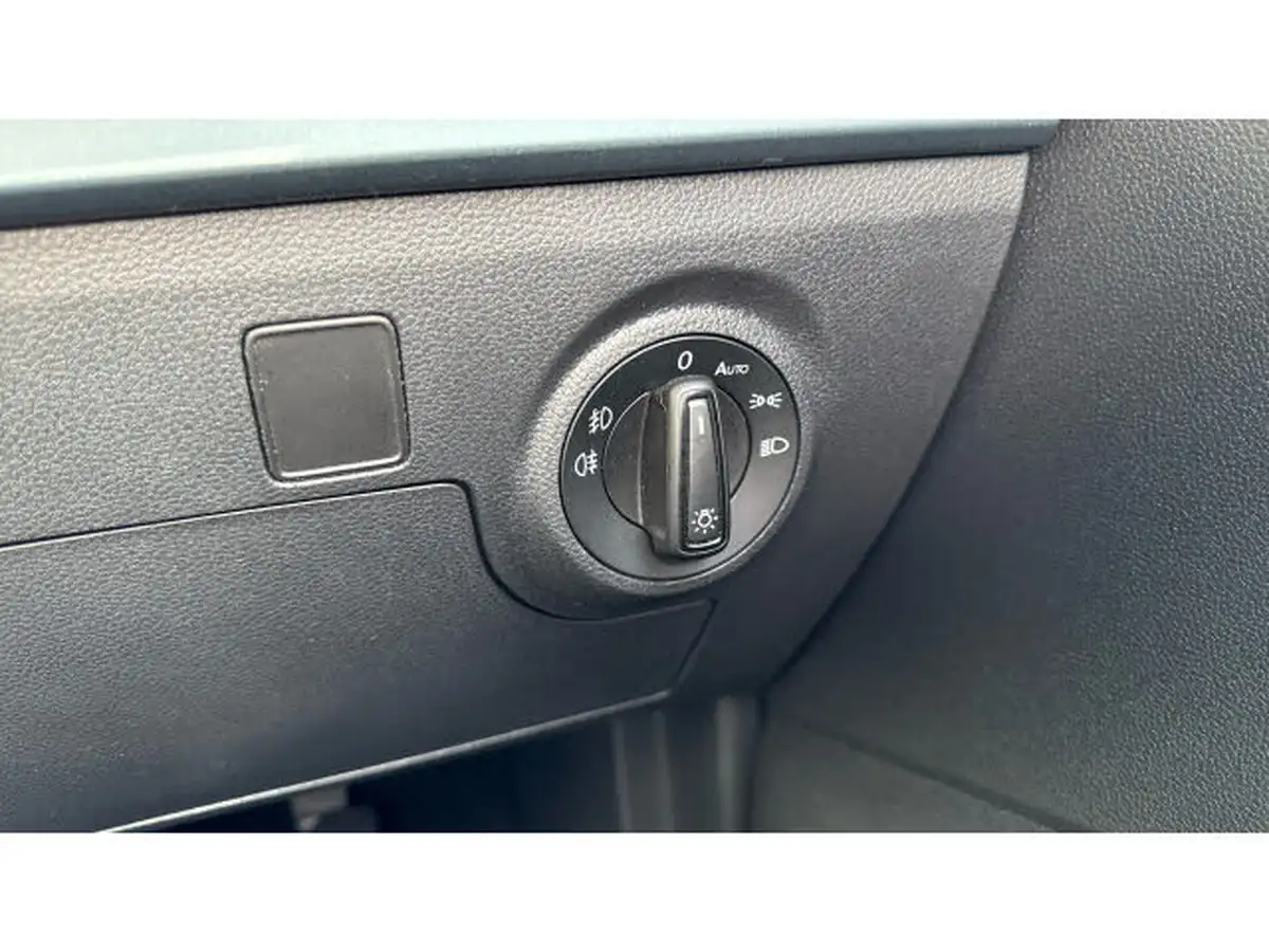2022-seat-arona-10-tsi-xperience-lux-dsg-big-21