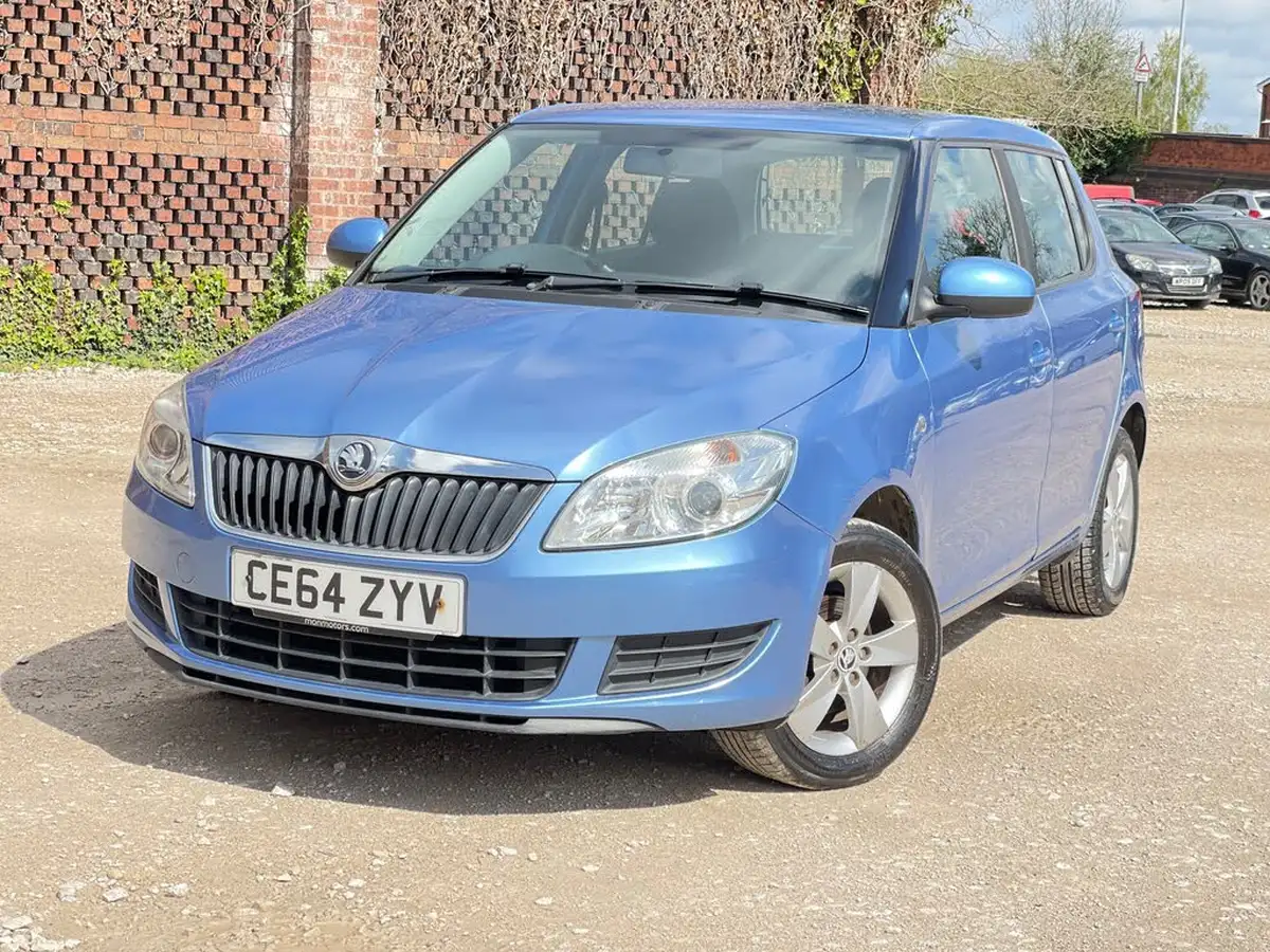 2014-skoda-fabia-12-se-12v-69ps-hatchback-1198cc-big-10