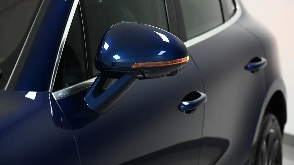 2021-porsche-macan-20-265ps-big-46