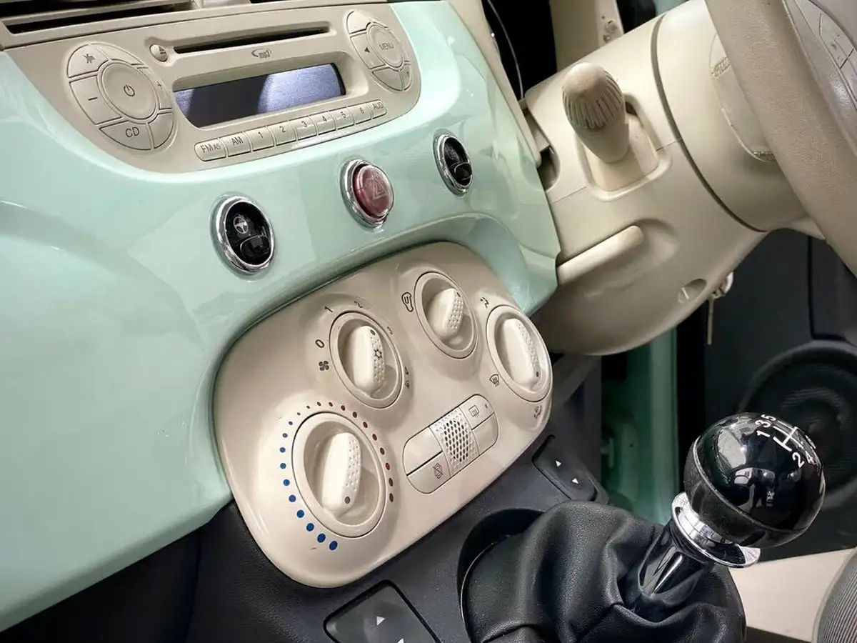 2014-fiat-500-12-lounge-ss-big-31