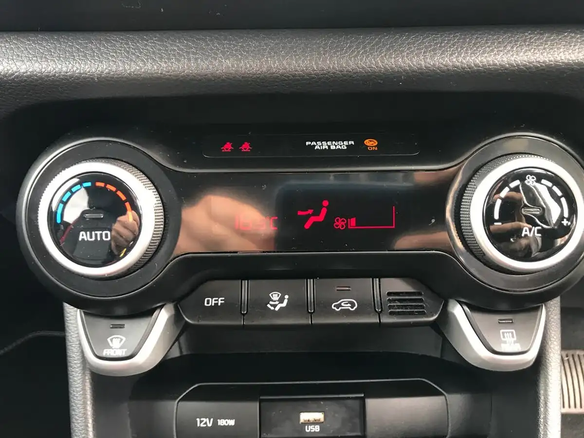 2022-kia-picanto-10-t-gdi-gt-line-s-big-18