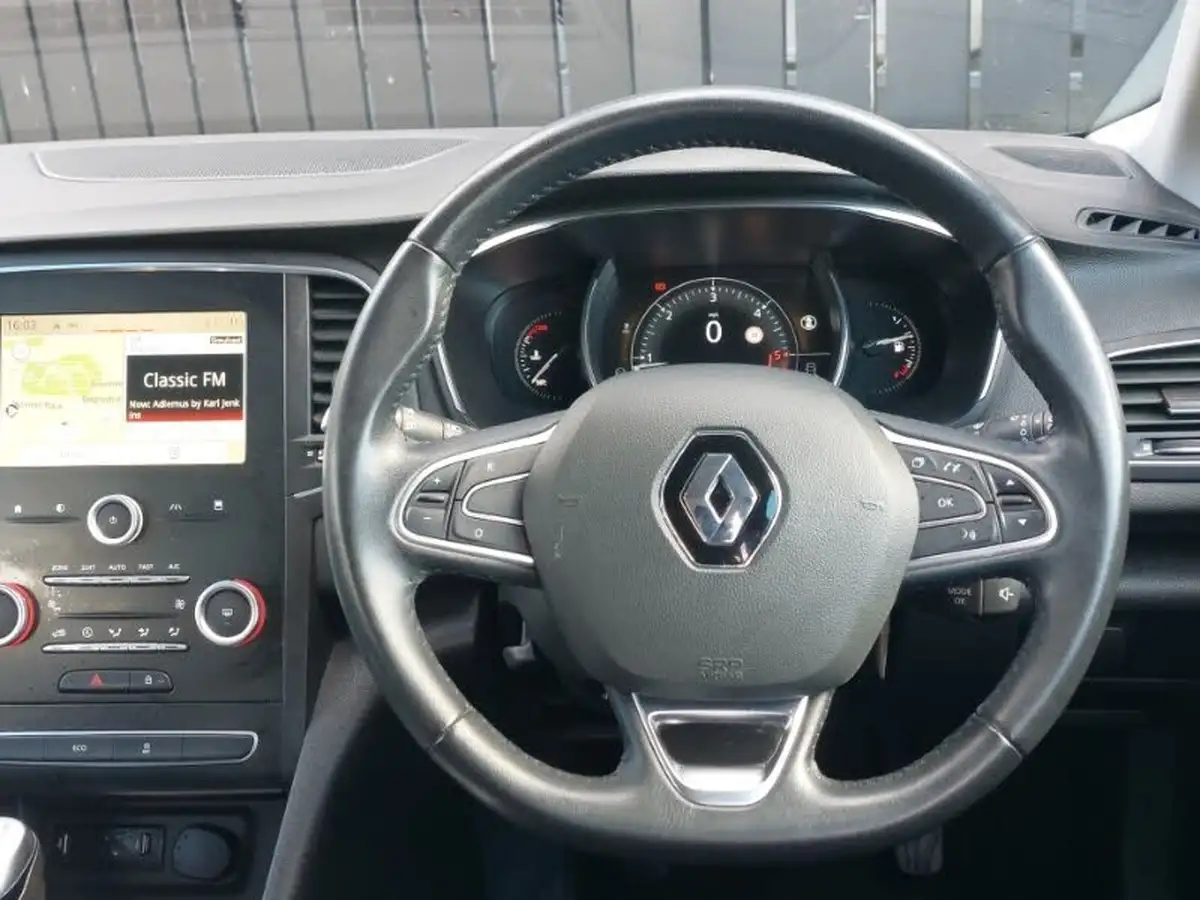 2017-renault-megane-15dci-dynamique-nav-sport-tourer-big-6