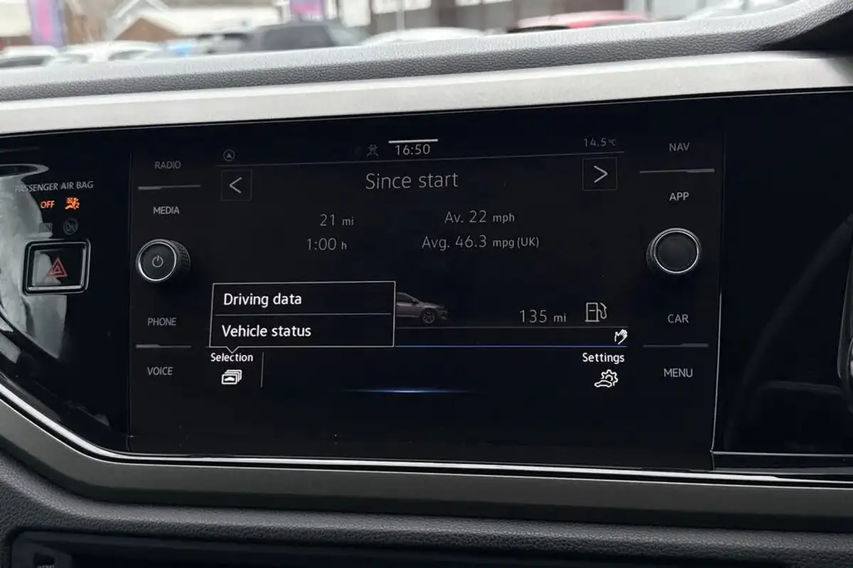 2021-volkswagen-polo-10-match-big-35