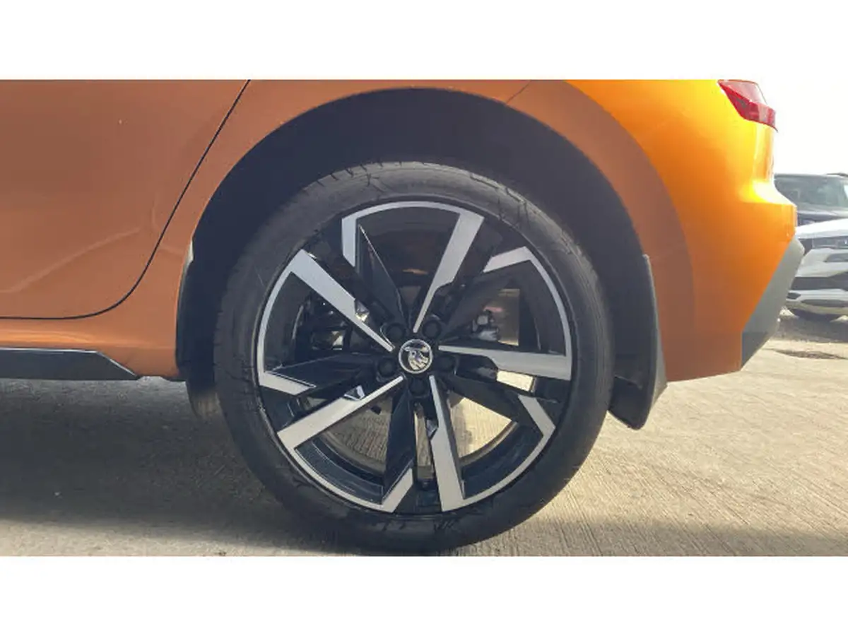 2024-skoda-kamiq-15-tsi-monte-carlo-dsg-big-4