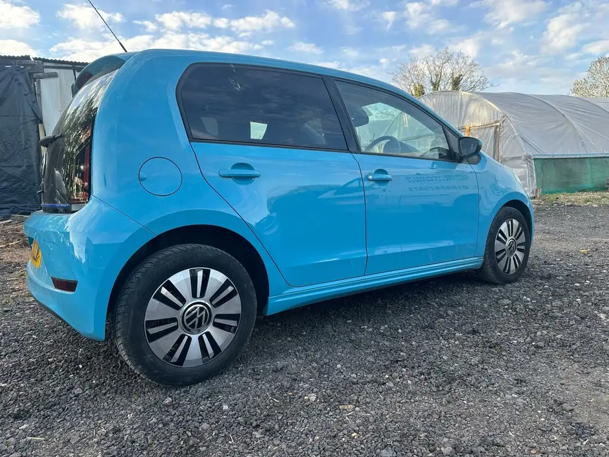 2022-volkswagen-up-e-e-up-big-4