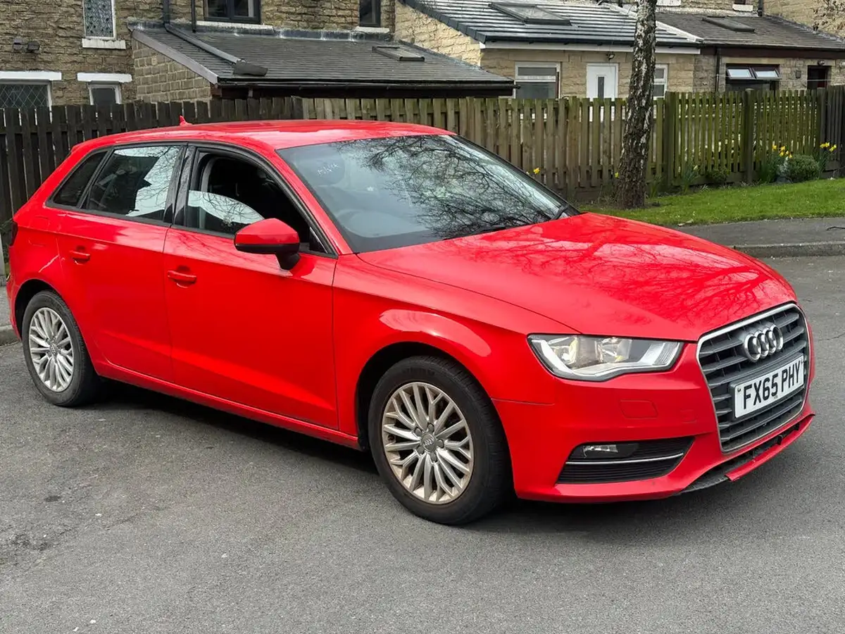 2015-audi-a3-20-tdi-se-technik-sportback-5d-big-10