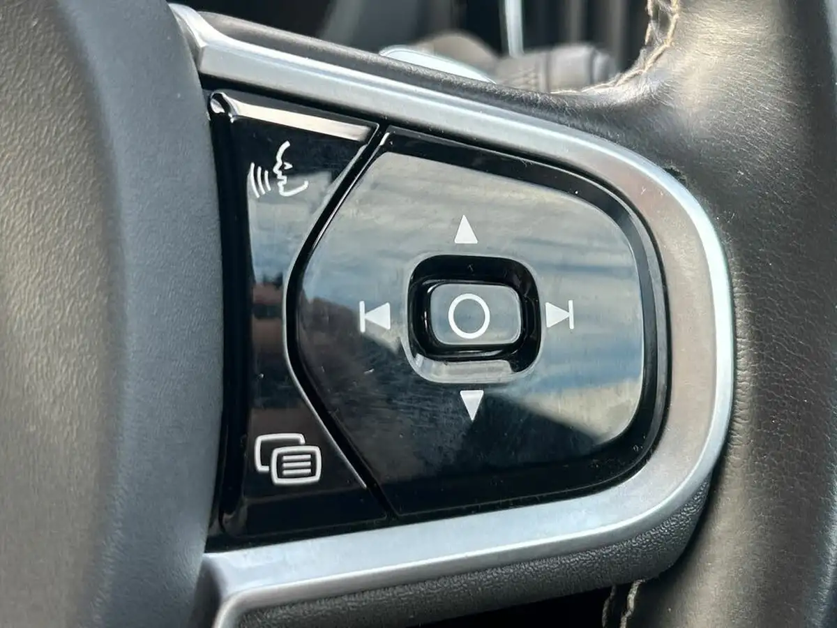 2019-volvo-xc60-20-t5-r-design-pro-awd-big-19