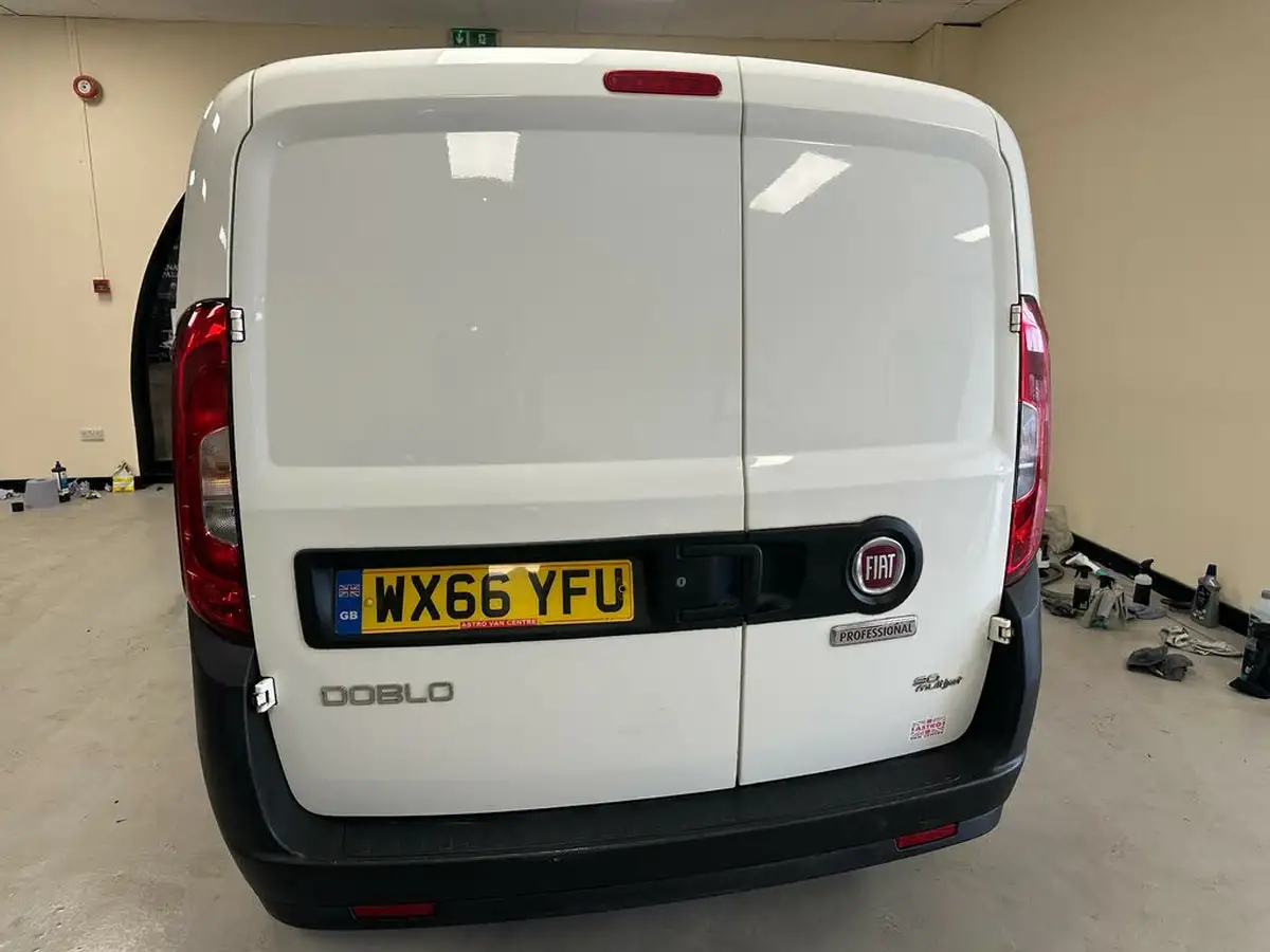 2015-fiat-doblo-cargo-13td-v-l1-refrigerated-van-big-6