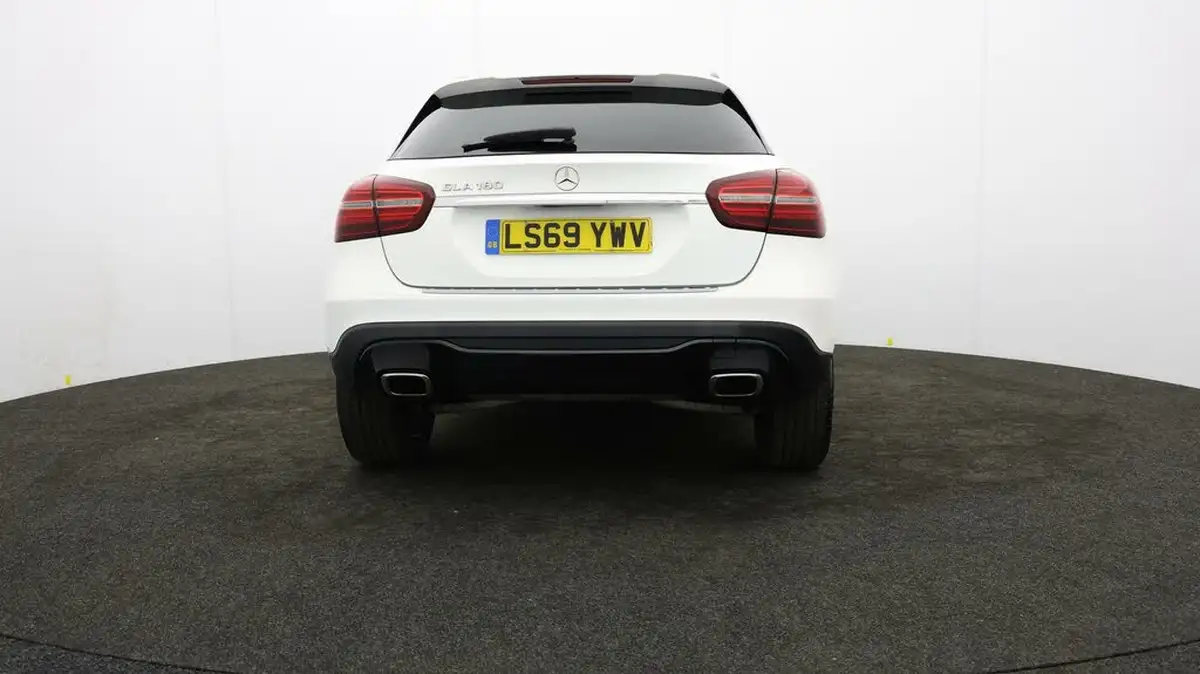 2019-mercedes-benz-gla-class-16-gla-180-urban-edition-7g-dct-big-58