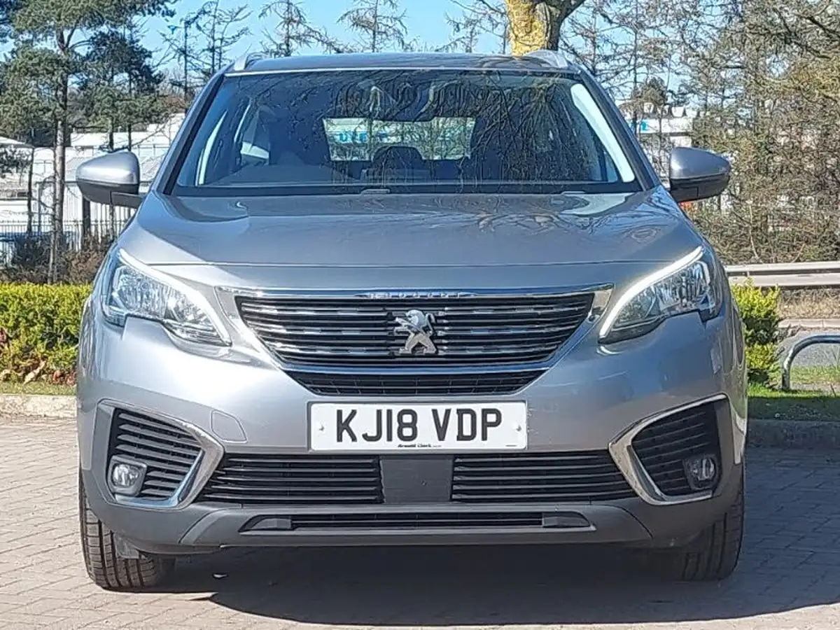 2018-peugeot-5008-suv-16-bluehdi-active-120bhp-big-11