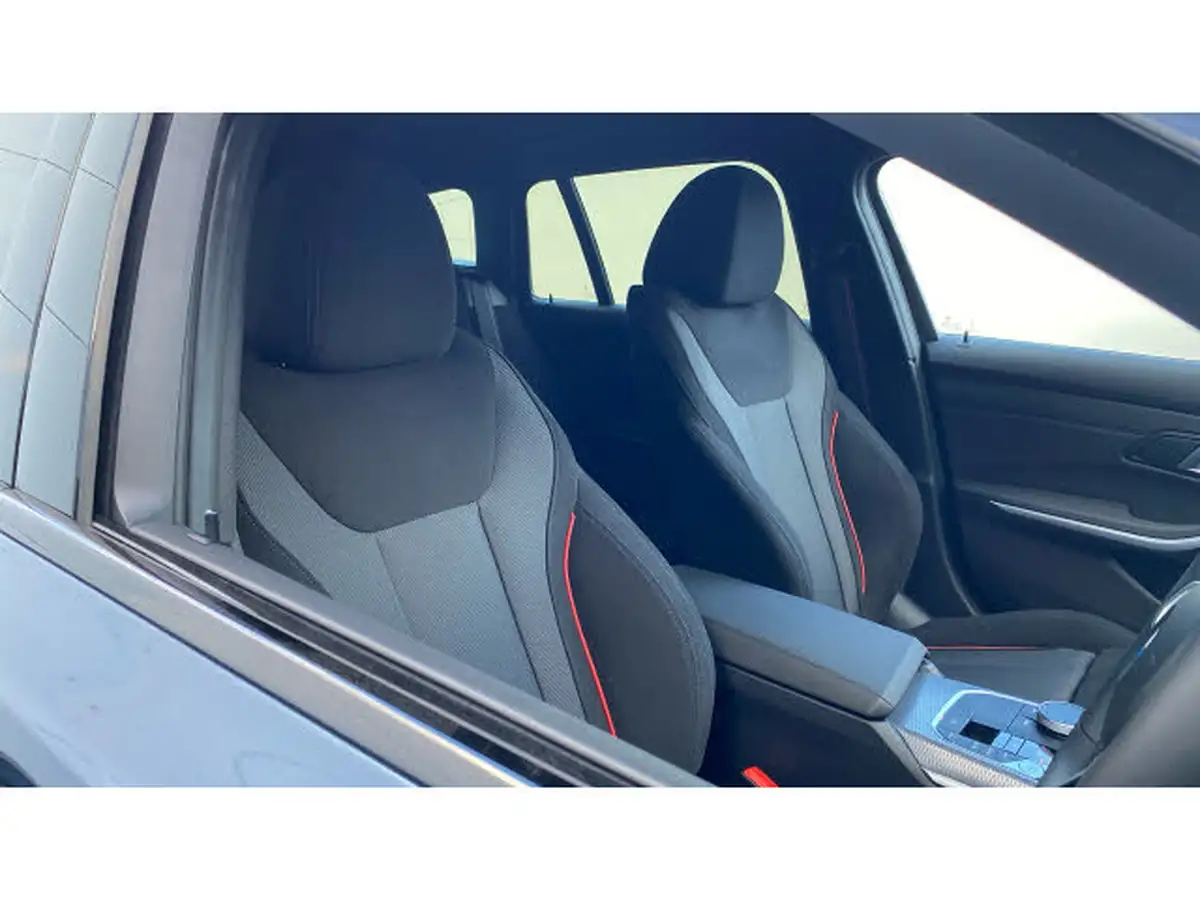 2024-bmw-3-series-20-320i-m-sport-touring-5d-big-39