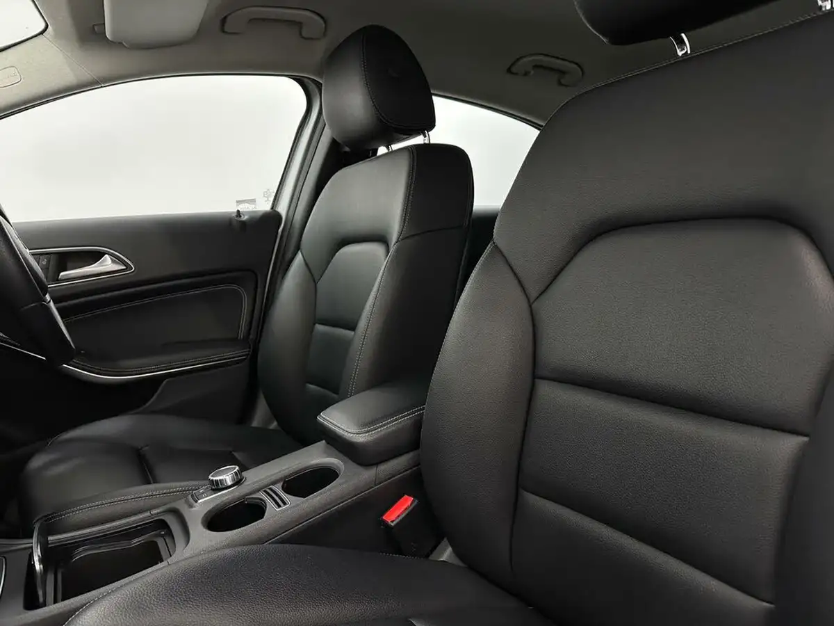 2016-mercedes-benz-a-class-15d-a180d-sport-executivess-7g-dct-big-35