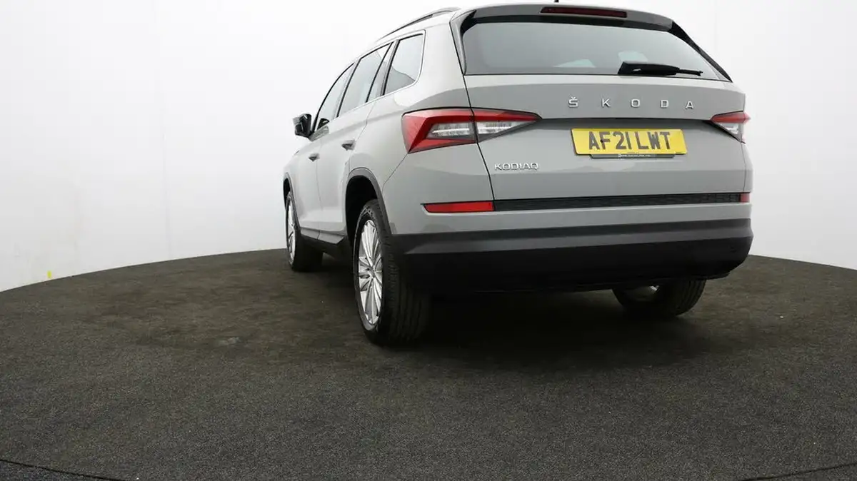 2021-skoda-kodiaq-15-tsi-se-l-dsg-big-22