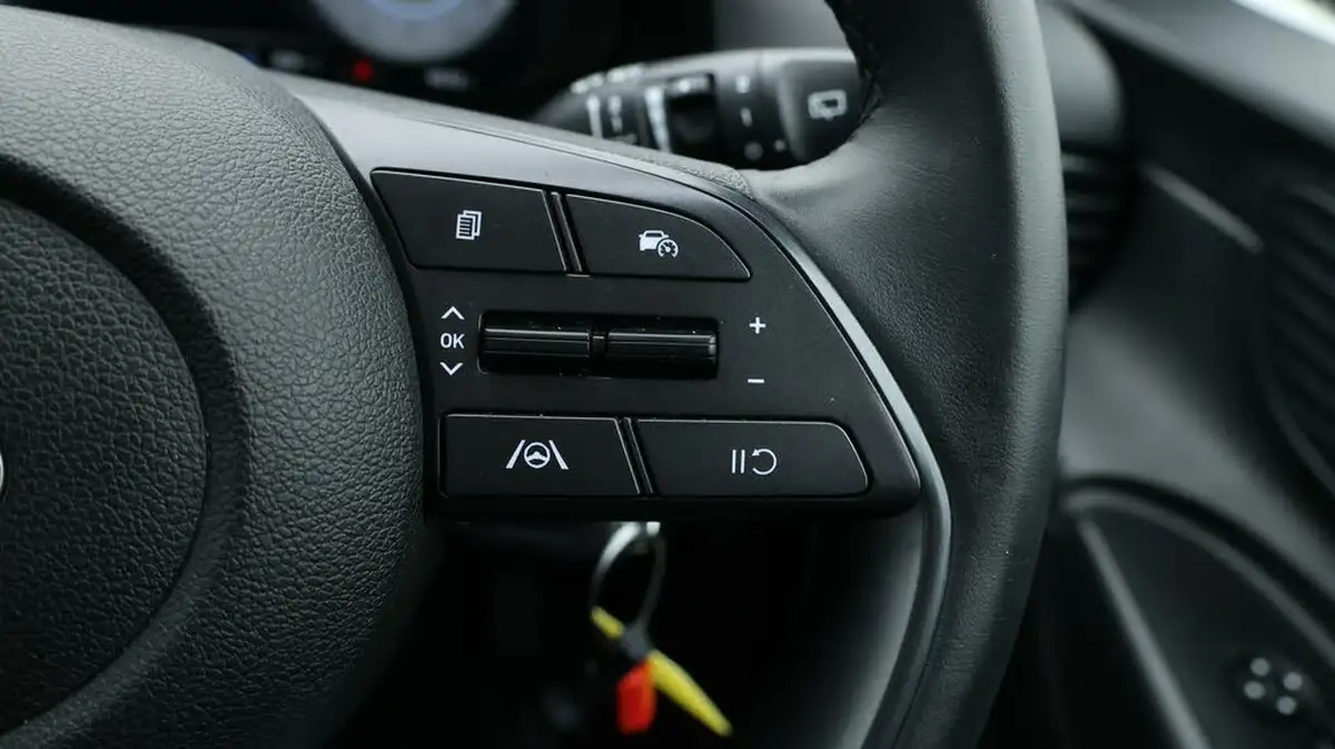 2024-hyundai-i20-10-t-gdi-advance-big-25
