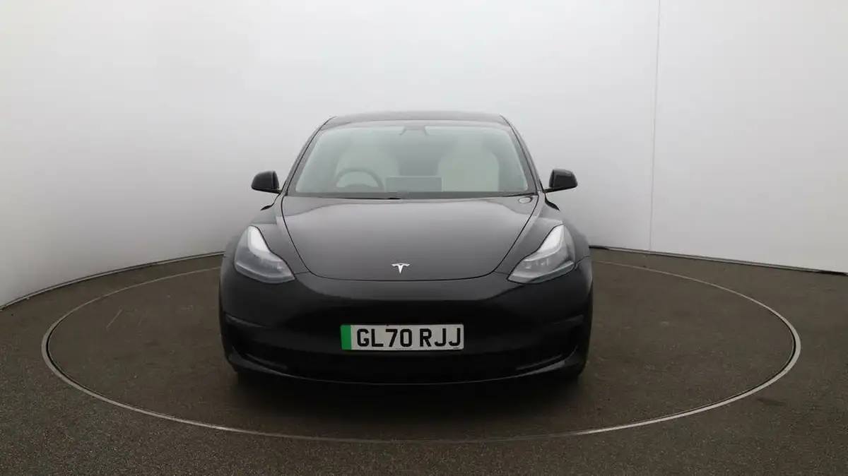 2020-tesla-model-3-e-long-range-big-32