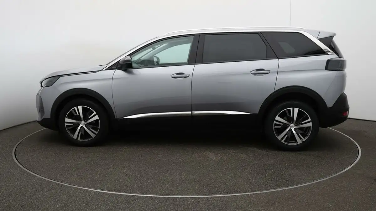2022-peugeot-5008-suv-12-puretech-allure-premium-big-57