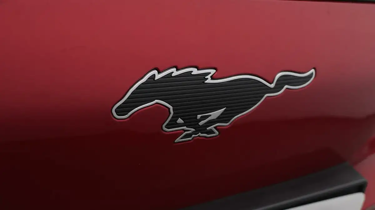 2022-ford-mustang-mach-e-e-standard-range-big-21