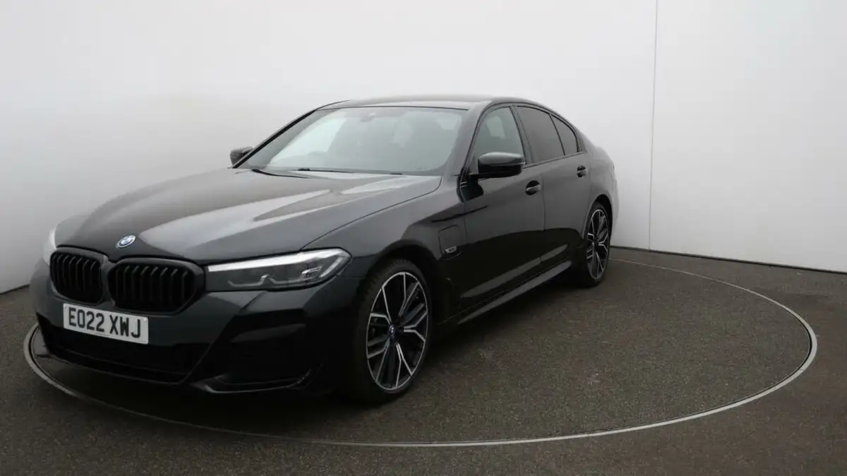 2022-bmw-5-series-20-530e-xdrive-m-sport-saloon-4d-big-31