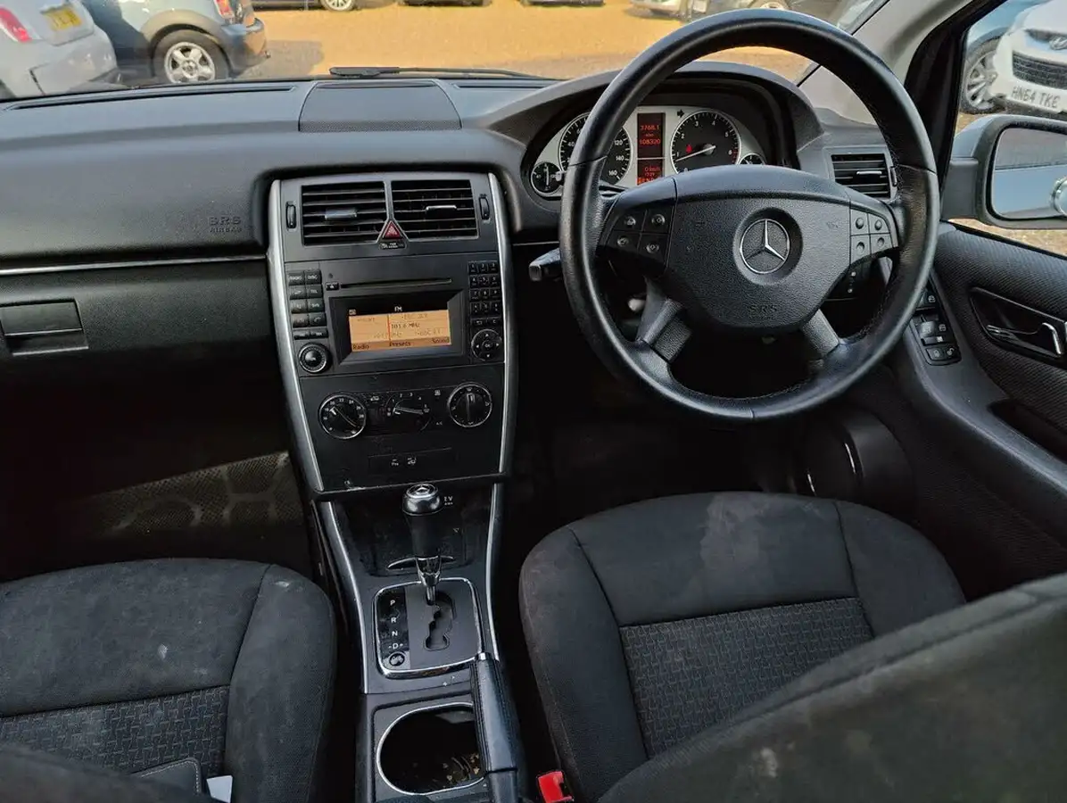 2010-mercedes-benz-b-class-15-b160-se-cvt-big-11