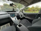 2014-toyota-prius-small-40