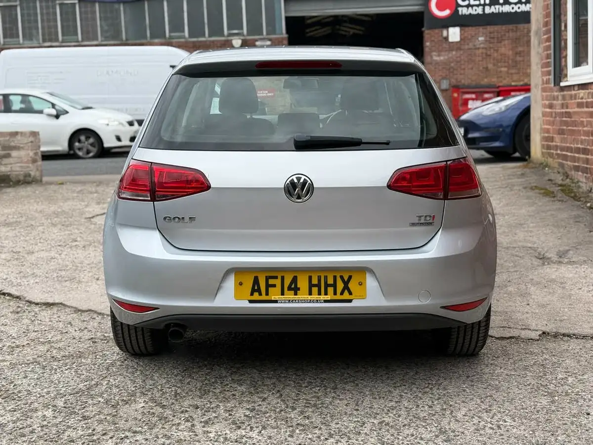 2014-volkswagen-golf-16tdi-se-ss-hatchback-5d-big-6