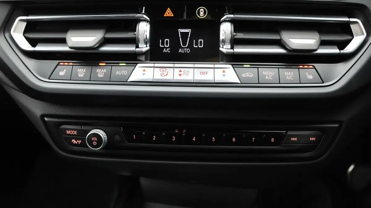 2023-bmw-1-series-20-128ti-lcp-big-12