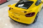 2015-porsche-cayman-38-gt4-small-18