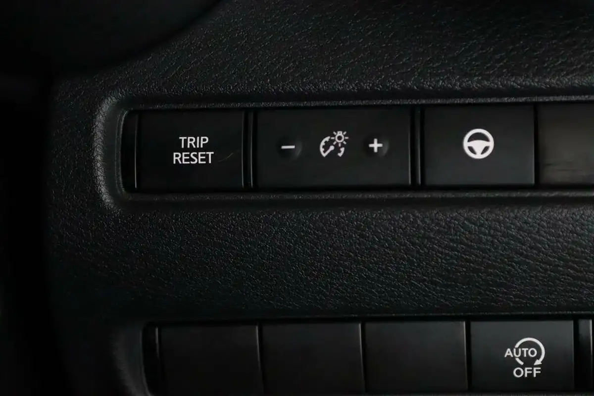 2021-nissan-juke-10-dig-t-tekna-dct-big-16