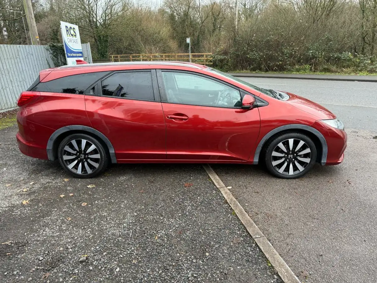 2015-honda-civic-18-sr-tourer-big-1