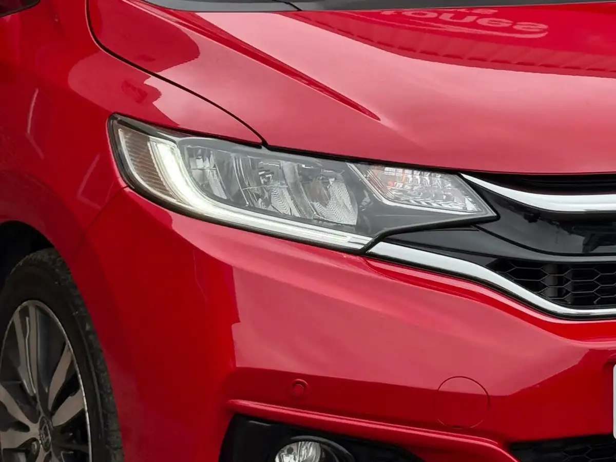 2019-honda-jazz-13-i-vtec-ex-cvt-big-30