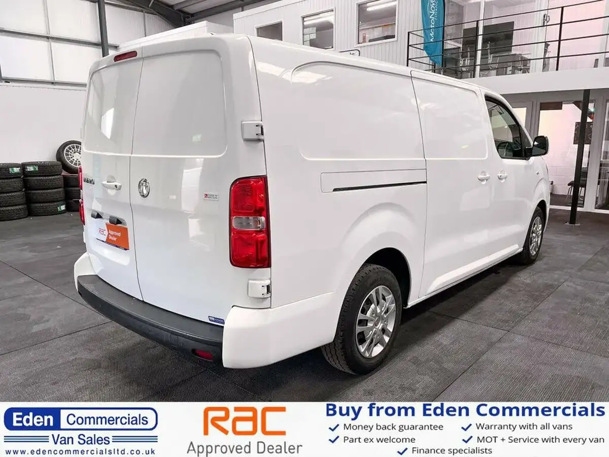 2022-vauxhall-vivaro-15td-2900-l2h1-sportive-big-1
