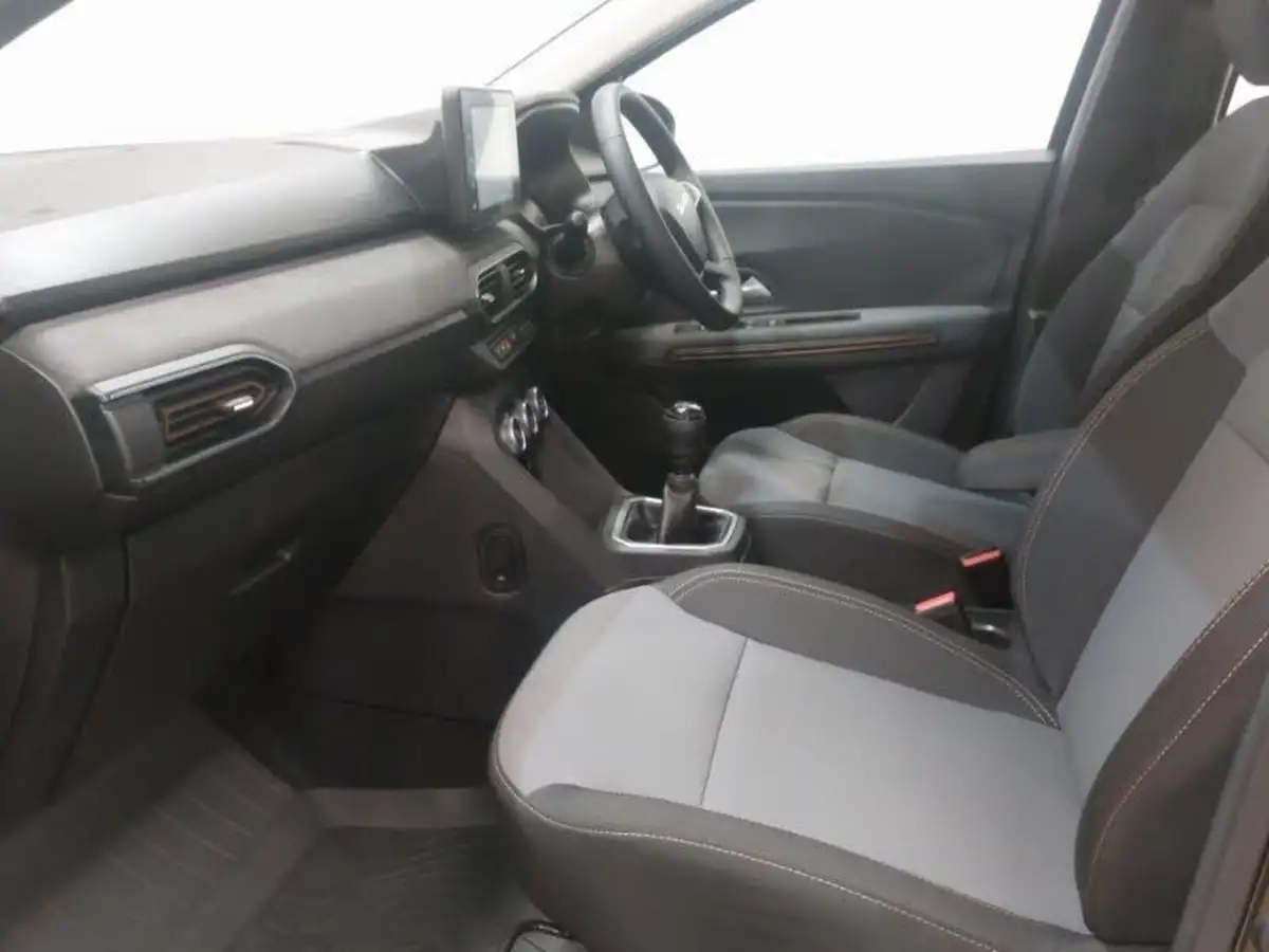 2024-dacia-sandero-stepway-10-tce-extreme-90bhp-big-4