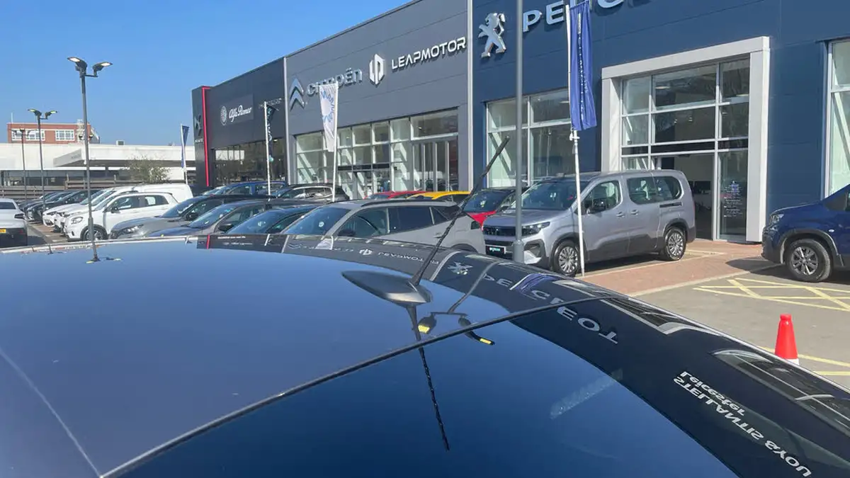 2021-citroen-c4-e-shine-plus-big-46