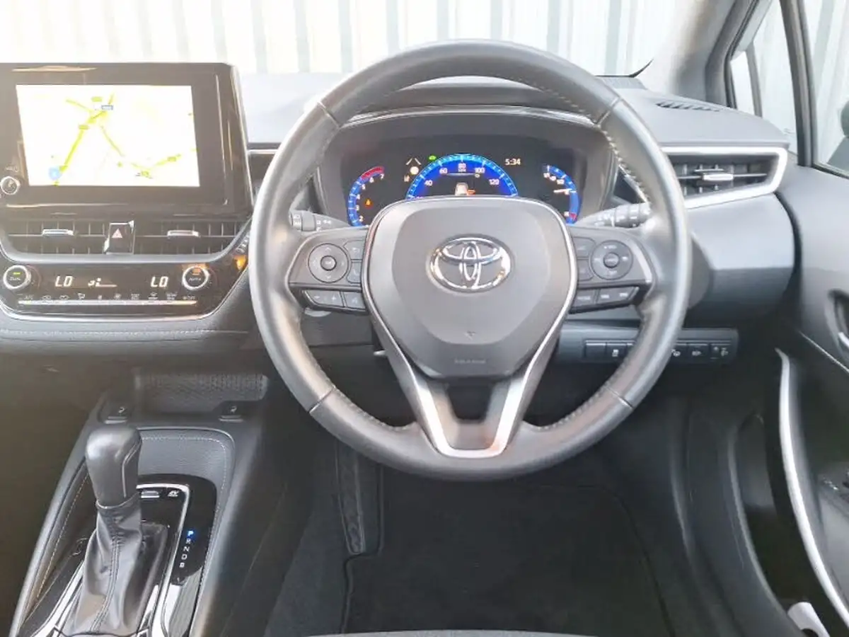 2022-toyota-corolla-18-vvt-i-design-120bhp-trk-hatchback-5d-big-6