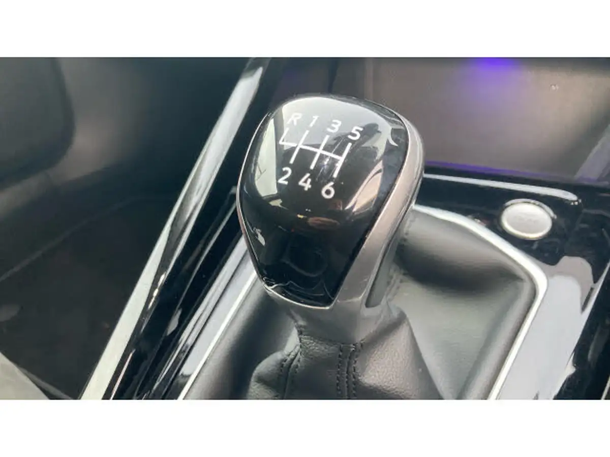 2023-volkswagen-golf-15-tsi-style-edition-150ps-big-27