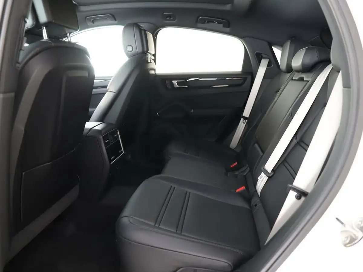 2023-porsche-cayenne-30-v6-e-hybrid-platinum-edition-340ps-coupe-big-12