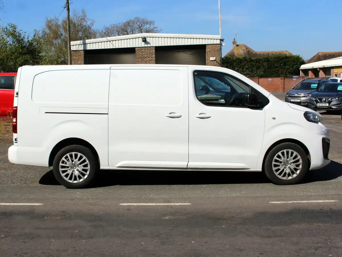 2023-peugeot-expert-15-bluehdi-asphalt-premium-long-1000-big-27