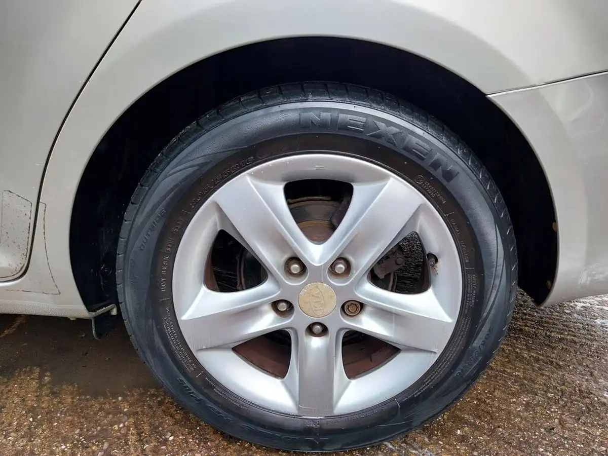2011-kia-ceed-16td-2-113bhp-estate-big-5