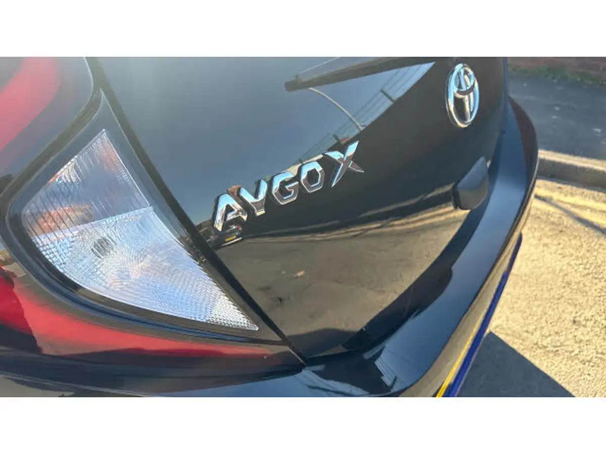 2023-toyota-aygo-x-10-vvt-i-edge-big-40