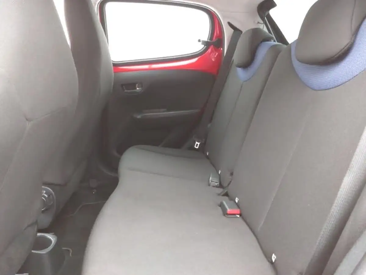 2021-citroen-c1-10-vti-jcc-big-5