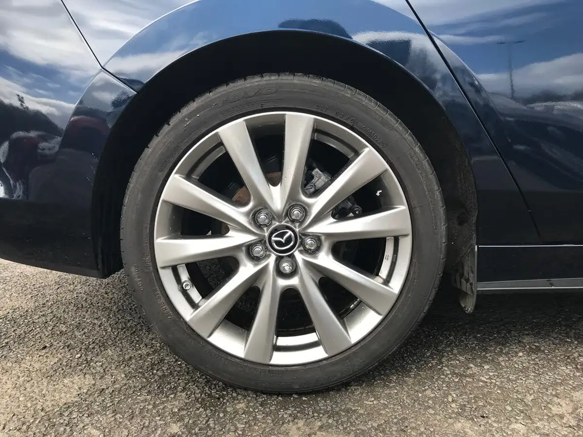 2023-mazda-mazda3-20-sport-lux-186ps-saloon-4d-big-11