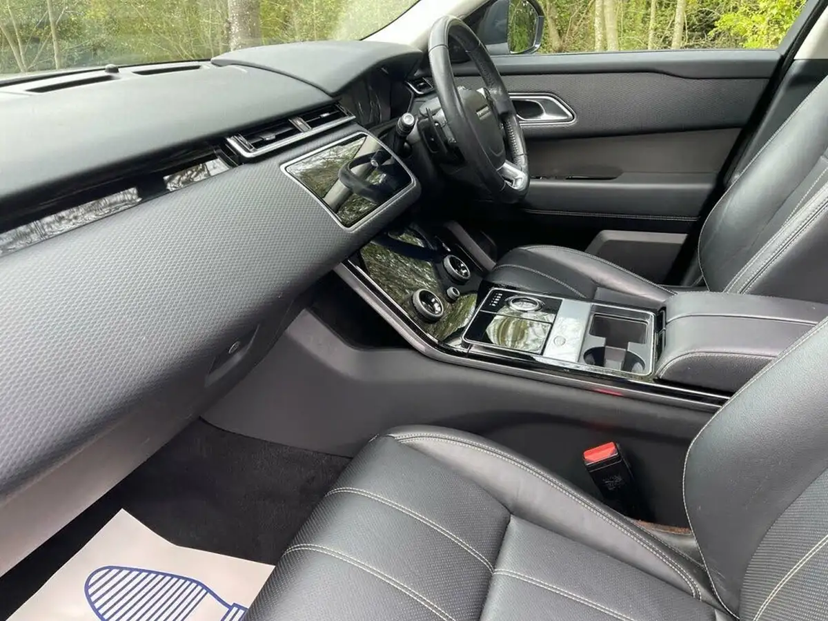 2017-land-rover-range-rover-velar-20-p300-s-big-34