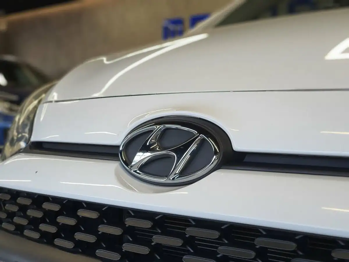 2018-hyundai-i10-12-se-big-14