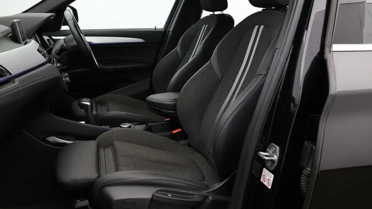 2022-bmw-x1-15-xdrive-25e-phev-m-sport-big-13