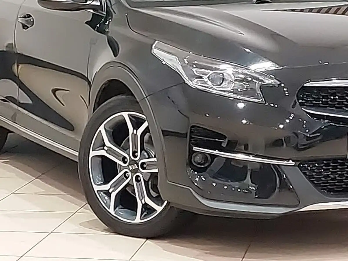2021-kia-xceed-15-t-gdi-3-big-8