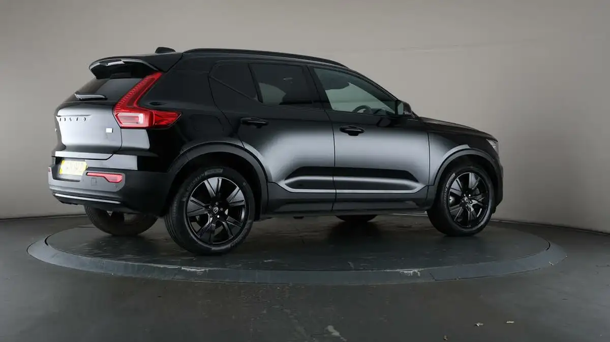 2021-volvo-xc40-15-t4-r-design-208bhp-big-57