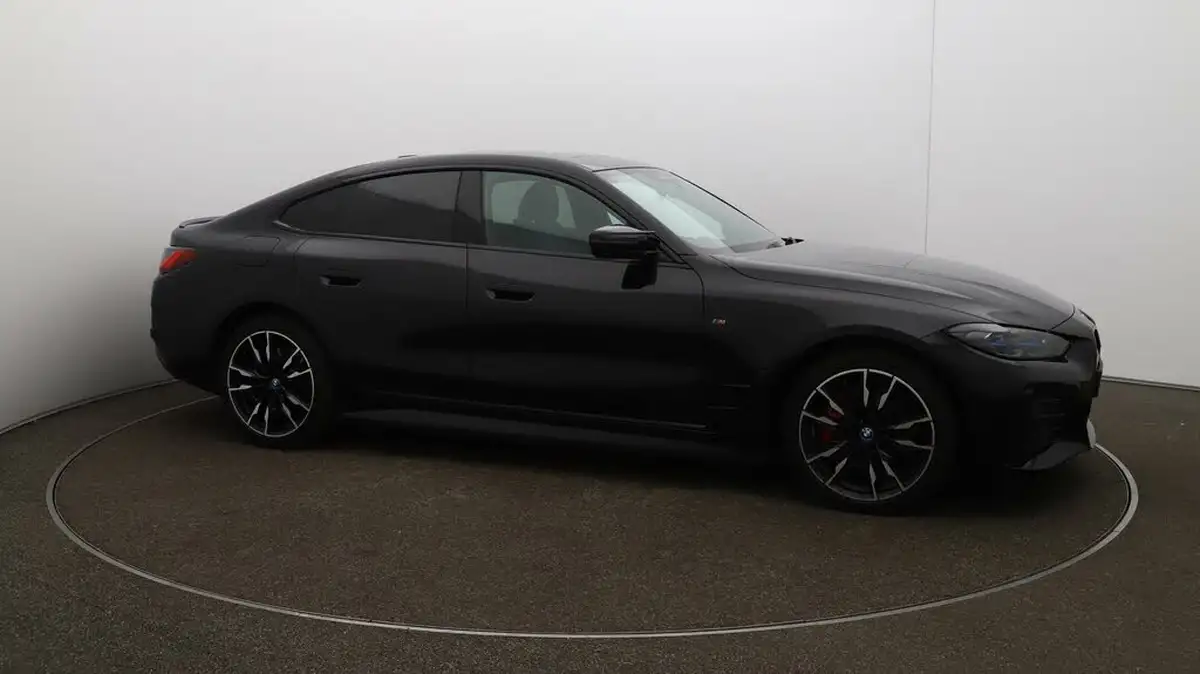 2022-bmw-i4-e-m50-big-42