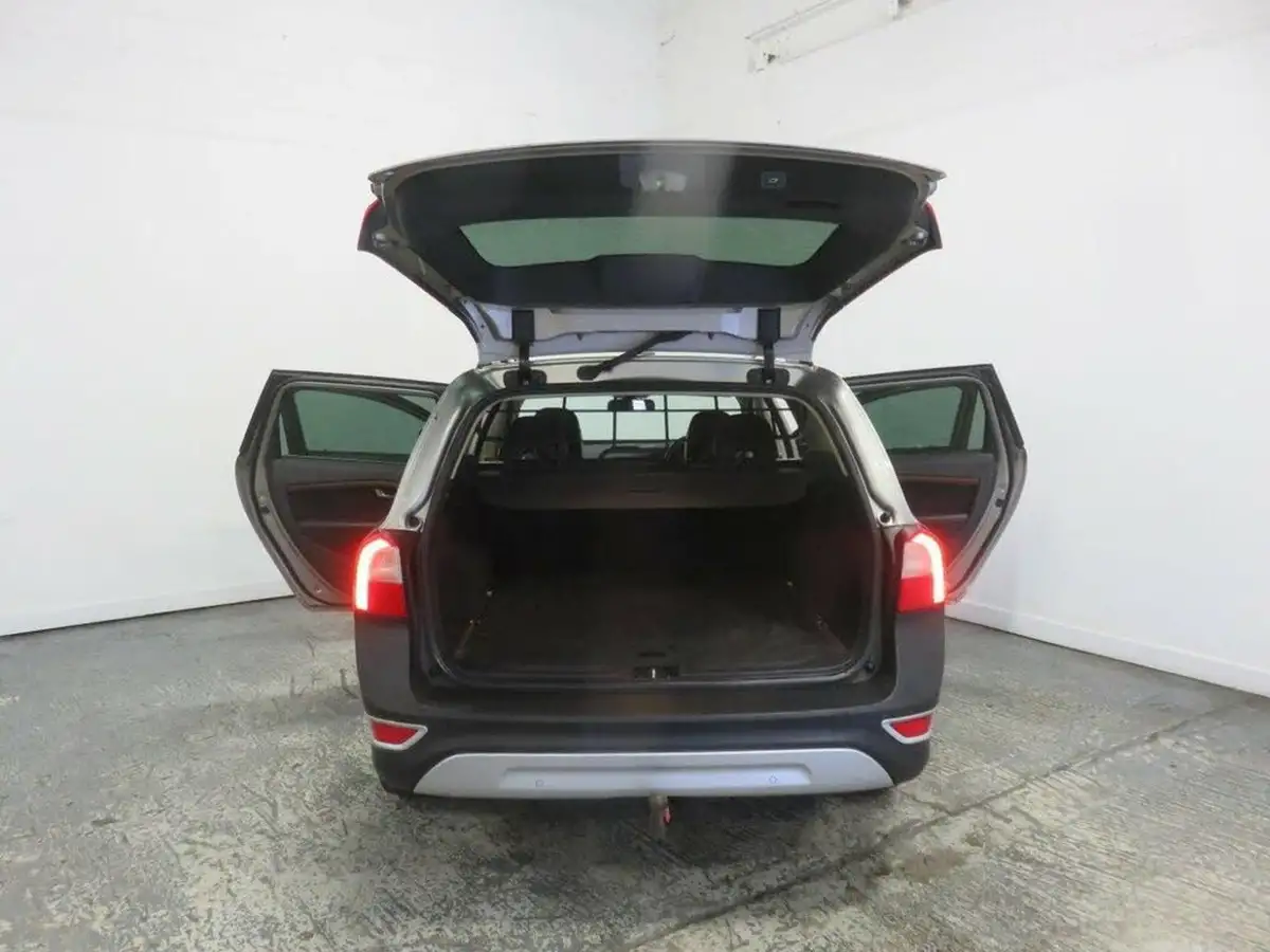 2008-volvo-xc70-24td-d5-se-lux-geartronic-big-17