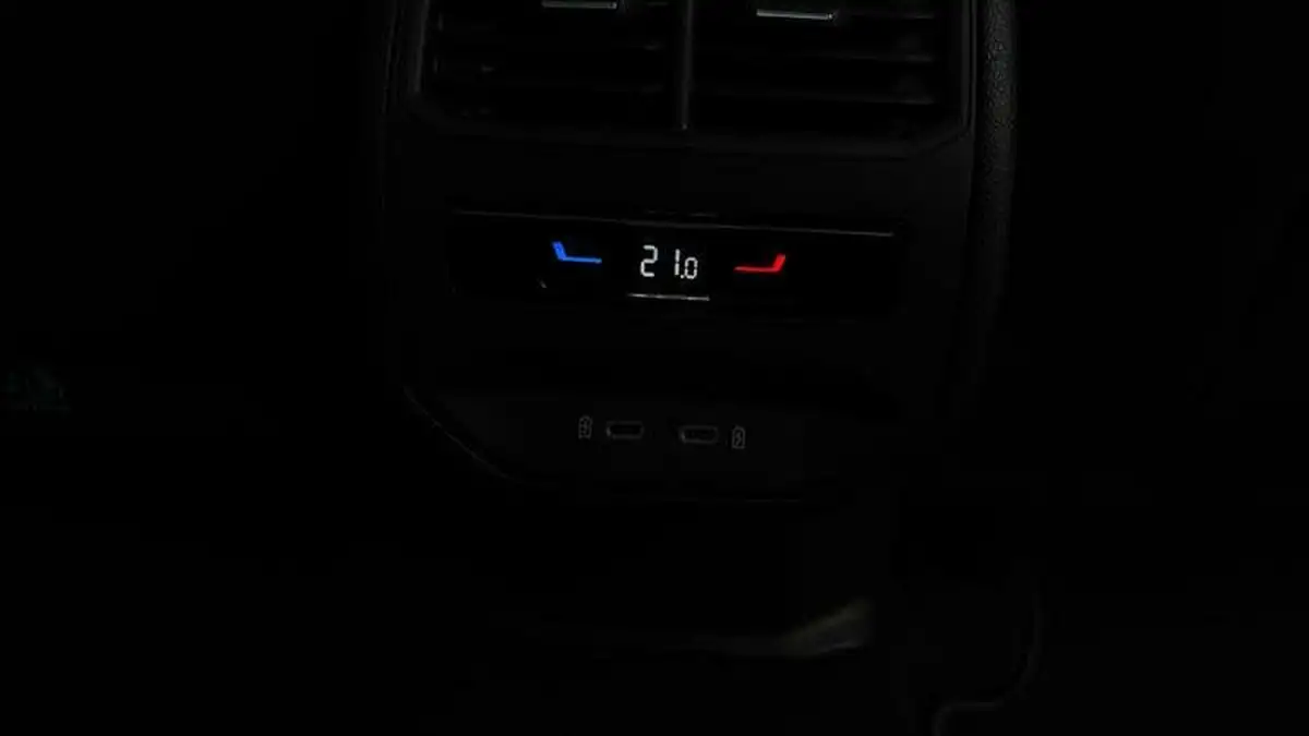 2022-cupra-formentor-20-tsi-v2-big-26