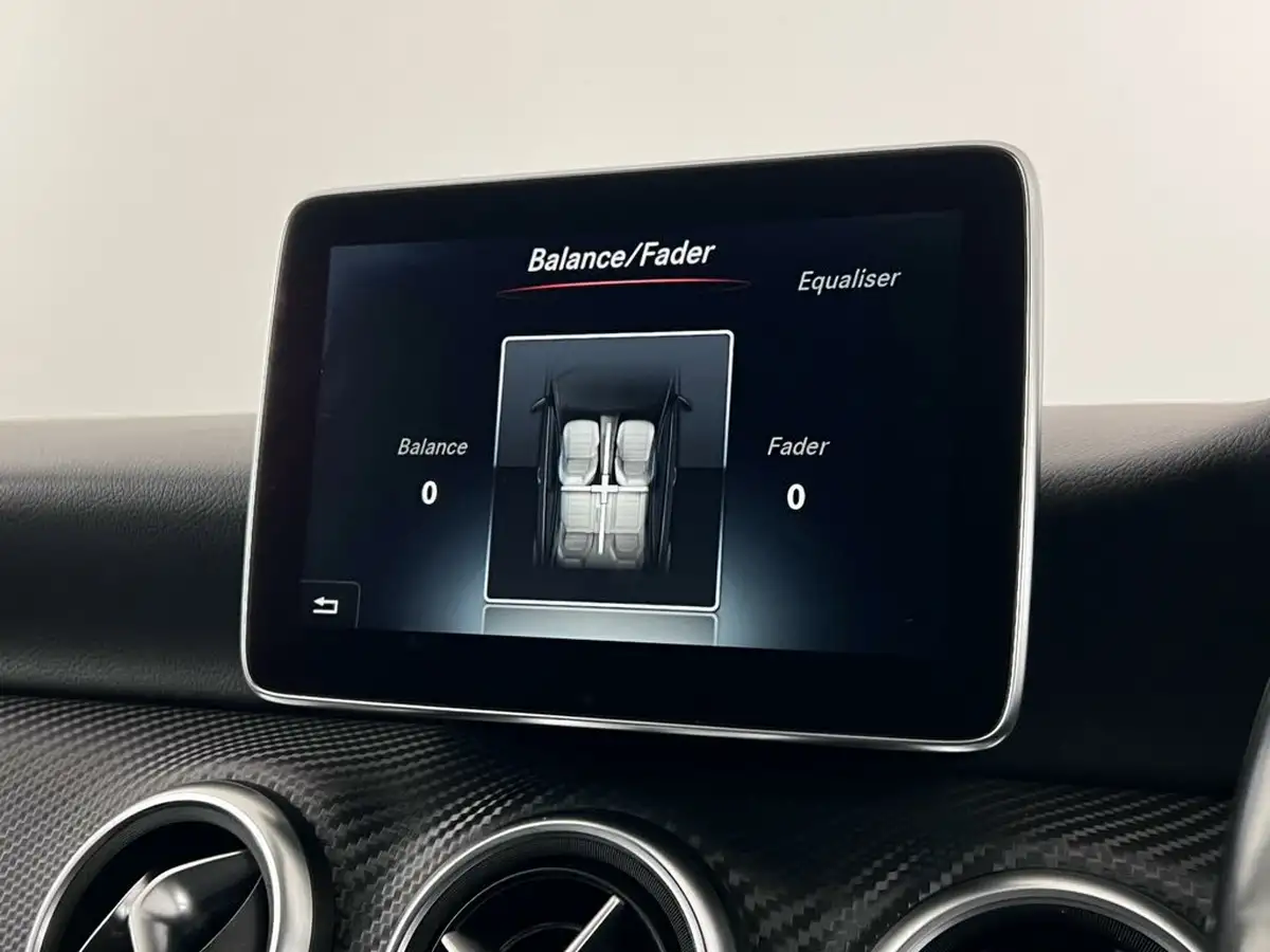 2016-mercedes-benz-a-class-21d-a200d-amg-line-136ps-premiumss-big-25